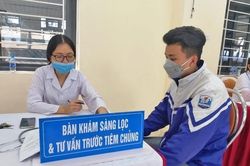 86 học sinh gặp phản ứng sau tiêm vắc xin Covid-19 ở Thanh Hóa đã ổn định