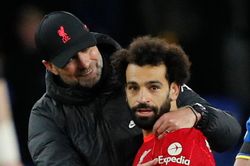 Salah lập cú đúp giúp Liverpool thắng Everton 4-1
