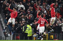 Người hùng MU: Đừng quên tên anh, Ronaldo!