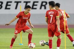 Tiền vệ Đỗ Hùng Dũng lỡ hẹn AFF Suzuki Cup 2020