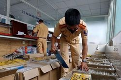 TPHCM còn 30.000 ô tô kinh doanh vận tải chưa đổi biển số màu vàng