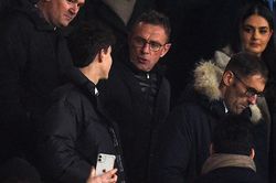 Ronaldo vượt mốc 800 bàn, Rangnick tán thưởng MU từ khán đài