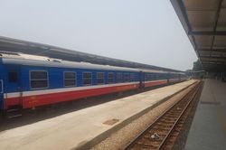 Vé tàu Tết bán nguyên khoang, nguyên toa, giảm đến 15% giá vé