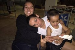 Cháu ngoại đầu Phi Nhung bập bẹ nói tiếng Việt, thốt lên một câu khiến ai nấy 'rưng rưng nước mắt'