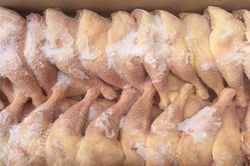Thu hồi 930 kg thịt gà Ba Lan tại Việt Nam