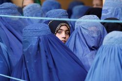 Taliban yêu cầu quyền của phụ nữ Afghanistan phải được thực thi