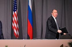 Nga - Mỹ chạy đua tháo ngòi căng thẳng Ukraine