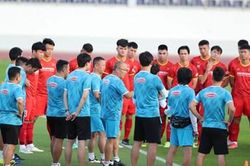 'Tôi xin lỗi các em'