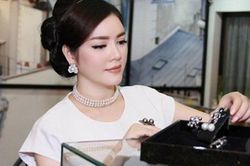 Lý Nhã Kỳ U40 chia tay mối tình 9 năm, không áp lực trong chuyện kết hôn sinh con