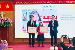 Trao giải Cuộc thi ảnh 'Khoảnh khắc cùng sách'