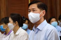 Hoãn xét xử cựu Phó Chủ tịch TP.HCM Trần Vĩnh Tuyến