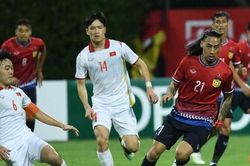 Cựu sao Ligue 1: Nước mắt tôi rưng rưng khi quốc ca Lào vang lên ở AFF Cup 2020