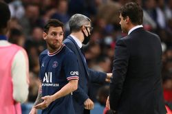 PSG mất kiên nhẫn với HLV Pochettino, Messi cũng nghi ngờ