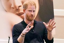 Hoàng tử Harry: Bỏ việc tốt cho sức khỏe tinh thần!