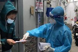 Hà Nội: F0 điều trị tại nhà nếu có một trong 8 dấu hiệu sau phải báo ngay y tế