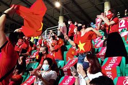 Đi xem AFF Cup mùa Covid-19