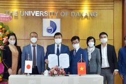 Đại học Đà Nẵng ký kết biên bản ghi nhớ hợp tác với Công ty SG Crossing
