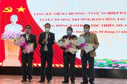 Lạc Dương: Trao tặng Kỷ niệm chương ''Vì sự nghiệp Đại đoàn kết dân tộc'' và tuyên dương Trưởng ban Công tác Mặt trận tiêu biểu