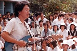 Vĩnh biệt nhạc sĩ Phú Quang: 'Lặng lẽ hồi sinh… trong tiếng gọi thầm tên anh'