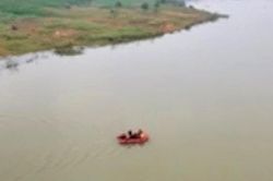 Xuyên đêm tìm tung tích nam thanh niên nghi nhảy cầu tự tử