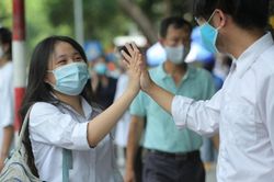 Chính thức: TP.HCM miễn học phí kỳ 2 cho học sinh