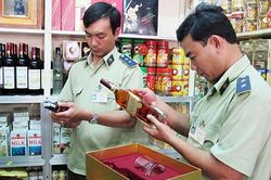 Tăng cường đấu tranh chống buôn lậu, hàng giả dịp Tết