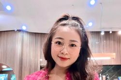 Mang bầu lần 2, bà xã Phan Văn Đức lộ nhan sắc phát mê