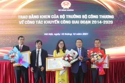 Hội nghị toàn quốc về công tác khuyến công và trao giấy chứng nhận sản phẩm công nghiệp nông thôn tiêu biểu cấp quốc gia lần thứ IV-năm 2021