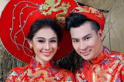 Lâm Khánh Chi và chồng trẻ diễn cảnh hạnh phúc, thực tế 'toang' từ lâu?