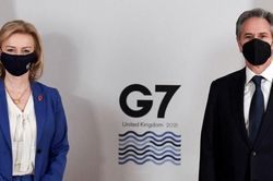 Anh muốn nhóm G7 hỗ trợ Ukraine chống lại Nga