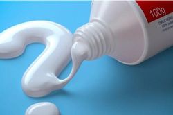 Kem đánh răng hoạt động như thế nào?