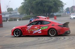 Clip màn drift 'đốt lốp' cực chất trong Giải Đua xe ô tô địa hình Việt Nam 2021