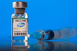 Vaccine Pfizer có thể chỉ đạt hiệu quả hơn 22% với biến chủng Omicron