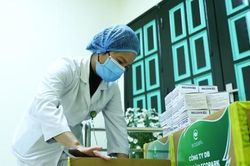 Hơn 1 triệu viên Molnupiravir nhập vừa về tài trợ cho chương trình thí điểm điều trị F0
