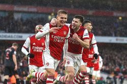Hủy diệt Southampton, Arsenal trở lại ấn tượng sau chuỗi trận bết bát