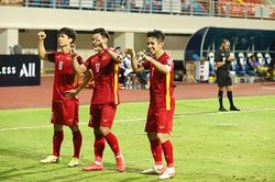 Bóng lăn tuần qua: Tinh hoa