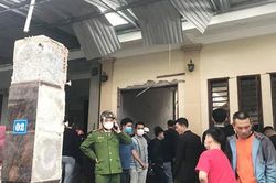 Sau tiếng nổ lớn, một người bị thương, ngôi nhà 2 tầng hư hỏng nặng