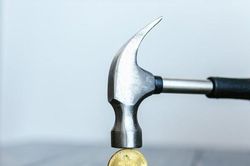 Thị trường hỗn loạn báo hiệu Bitcoin sắp chạm đáy?