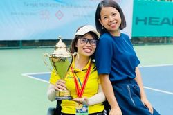 Hành trình vượt lên chính mình của người mẹ khuyết tật