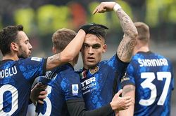 Inter lên đầu bảng Serie A: Nhà vua trở lại