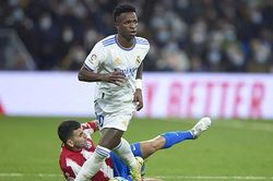 Real Madrid: Chiếc xe Công thức 1 của Ancelotti