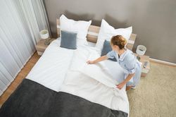 9 vị trí siêu bẩn trong phòng ngủ thường bị bỏ quên