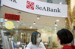 Phó Tổng giám đốc SeABank muốn bán cổ phiếu