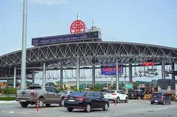 Xây cao tốc rồi bán cho tư nhân khai thác?