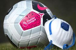 Premier League lo sốt vó với biến chủng Omicron
