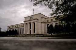Giá Bitcoin hôm nay 15/12: Tạm ổn định trong lúc chờ tin tức từ FED