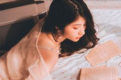 Không phải cứ dịu dàng mới được yêu, phụ nữ càng táo bạo ở 3 điểm này càng khiến đàn ông 'nghiện'
