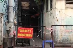 Quận Đống Đa chằng chịt 'chốt cứng', dây thép gai phong tỏa sau 2 tháng ghi nhận gần 2.000 ca nhiễm