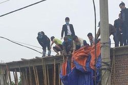 Bị điện giật khi đan thép chuẩn bị đổ bê tông nhà, hai người thương vong