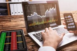 Yuanta Việt Nam: Nhà đầu tư nên nắm cổ phiếu ở mức thấp